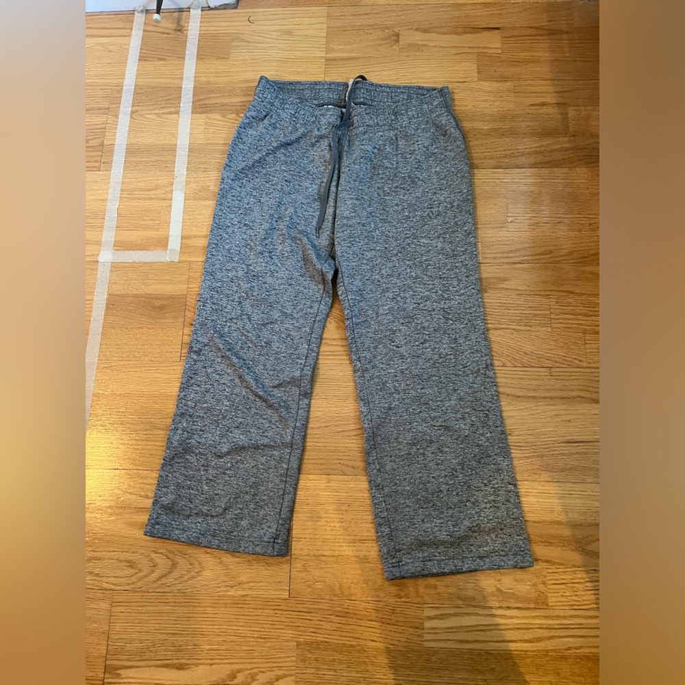 Under armour size medium cold gear sweats